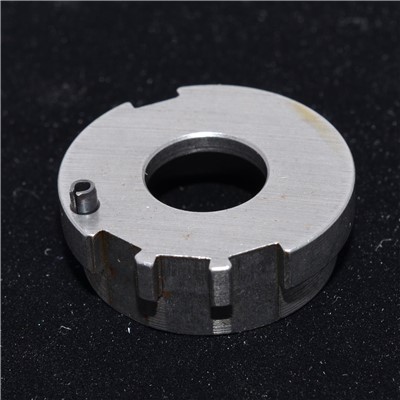 FRONT BEARING PLATE